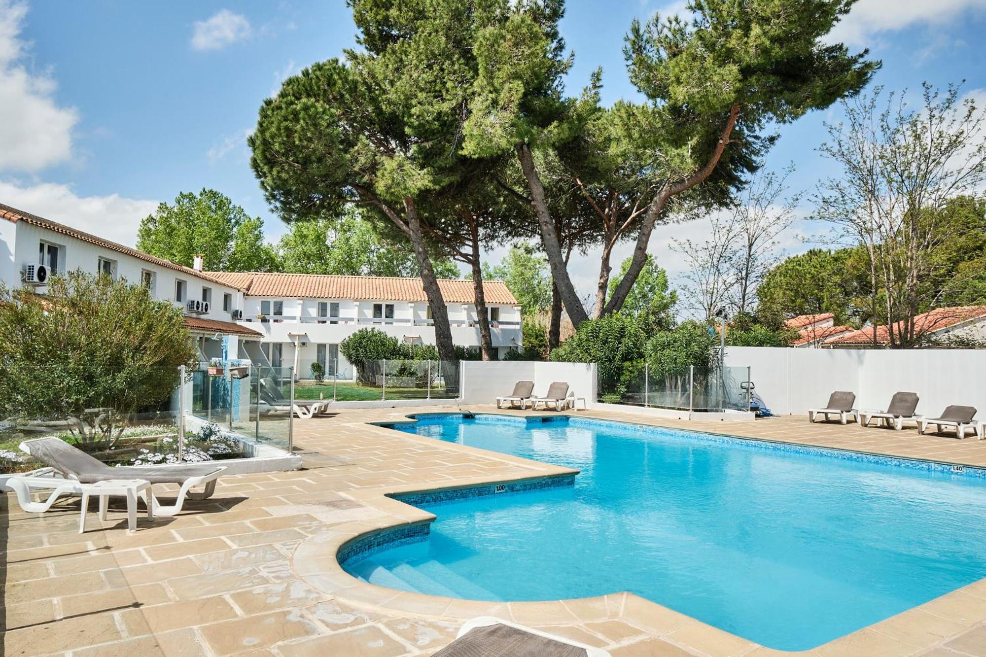 Artemia Aigues-Mortes - Hotel Avec Piscine Exteriér fotografie