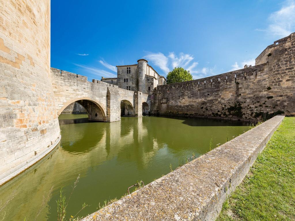 Artemia Aigues-Mortes - Hotel Avec Piscine Exteriér fotografie